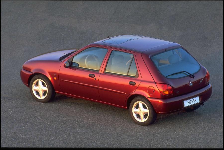  Ford Fiesta 1996 года  (фото 21 из 53)